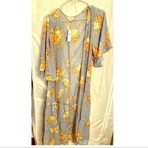 New with tags Printed Chiffon Kimono One Size